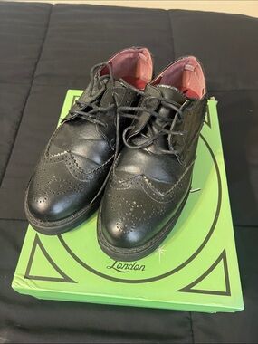 Black creeper, Oxford, torn once with box, Lulu Hun size 5 Uk 38 Eur  us 7-7.5